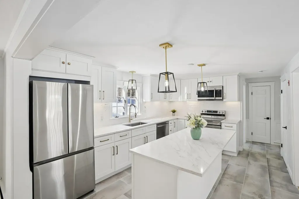 55 Woodridge Road Hampstead NH 03826