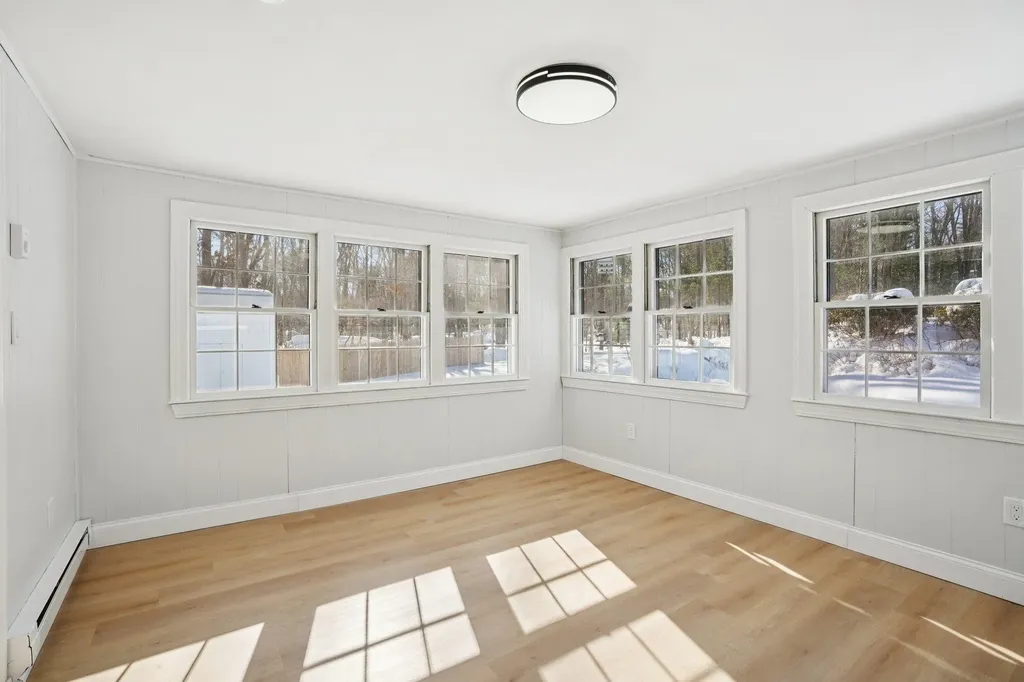 55 Woodridge Road Hampstead NH 03826