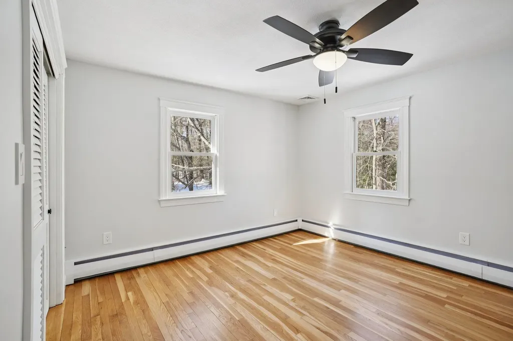 55 Woodridge Road Hampstead NH 03826