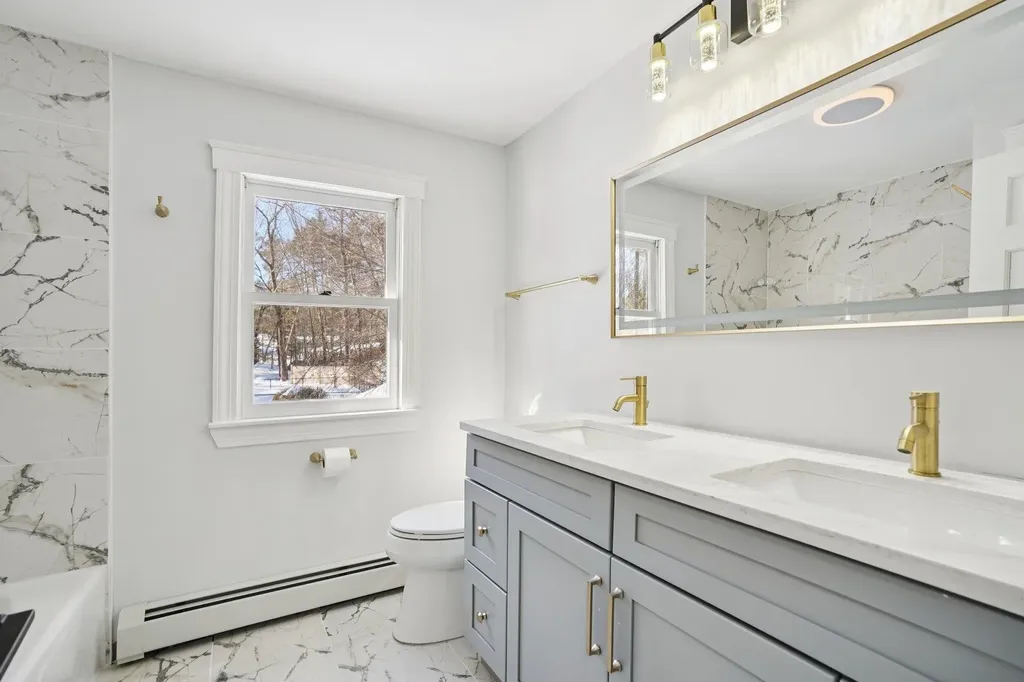 55 Woodridge Road Hampstead NH 03826