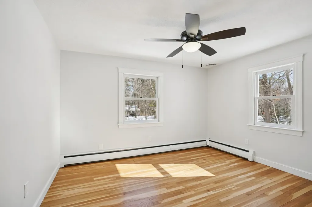 55 Woodridge Road Hampstead NH 03826