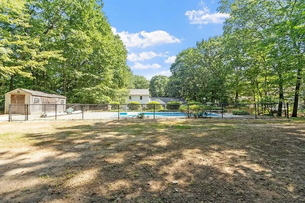 55 Woodridge Road Hampstead NH 03826