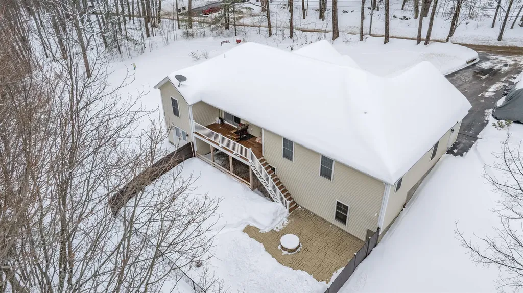 285 Cochran Hill Road New Boston NH 03070