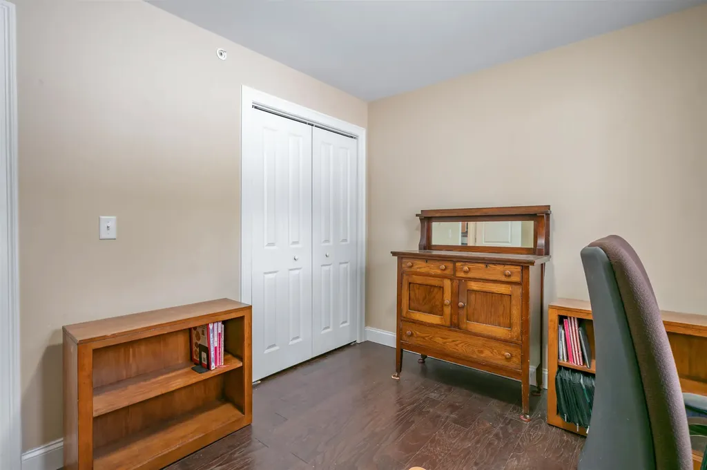 285 Cochran Hill Road New Boston NH 03070