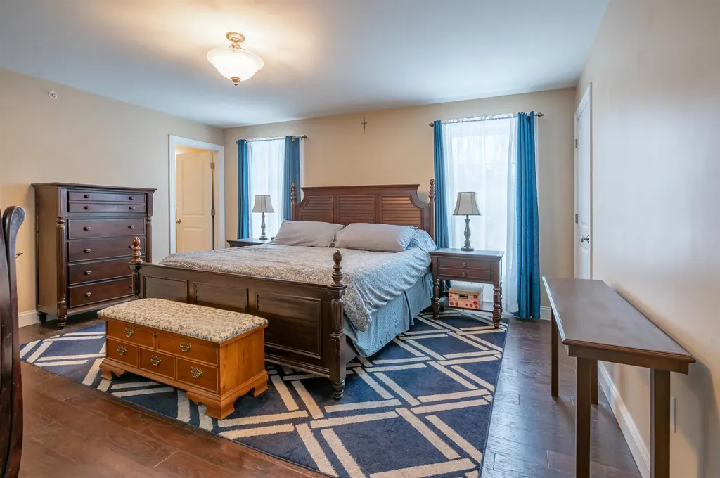 285 Cochran Hill Road New Boston NH 03070