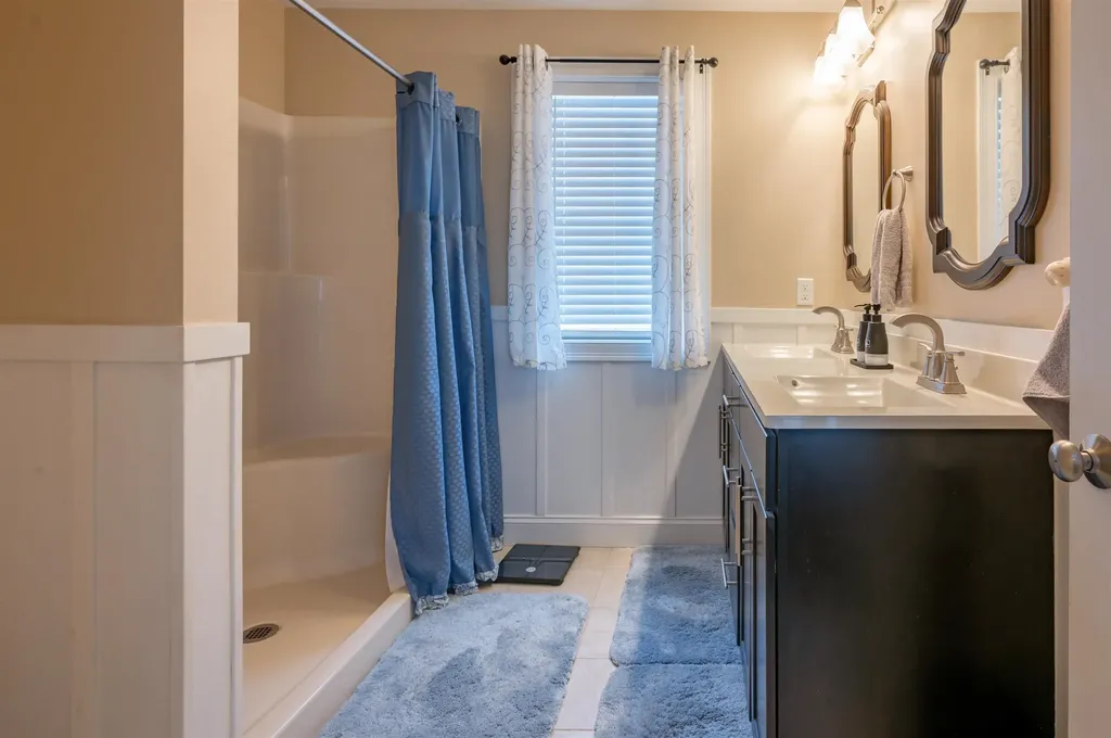 285 Cochran Hill Road New Boston NH 03070