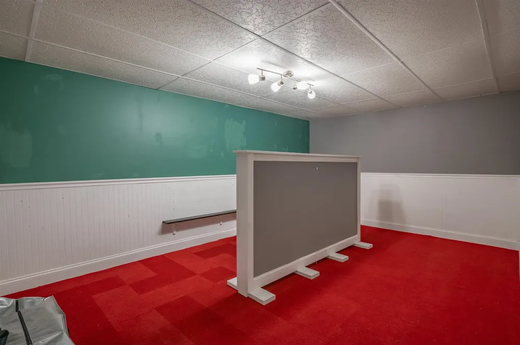 285 Cochran Hill Road New Boston NH 03070