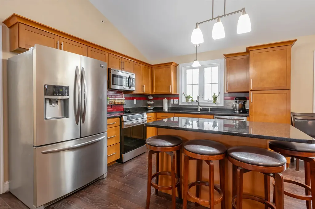 285 Cochran Hill Road New Boston NH 03070