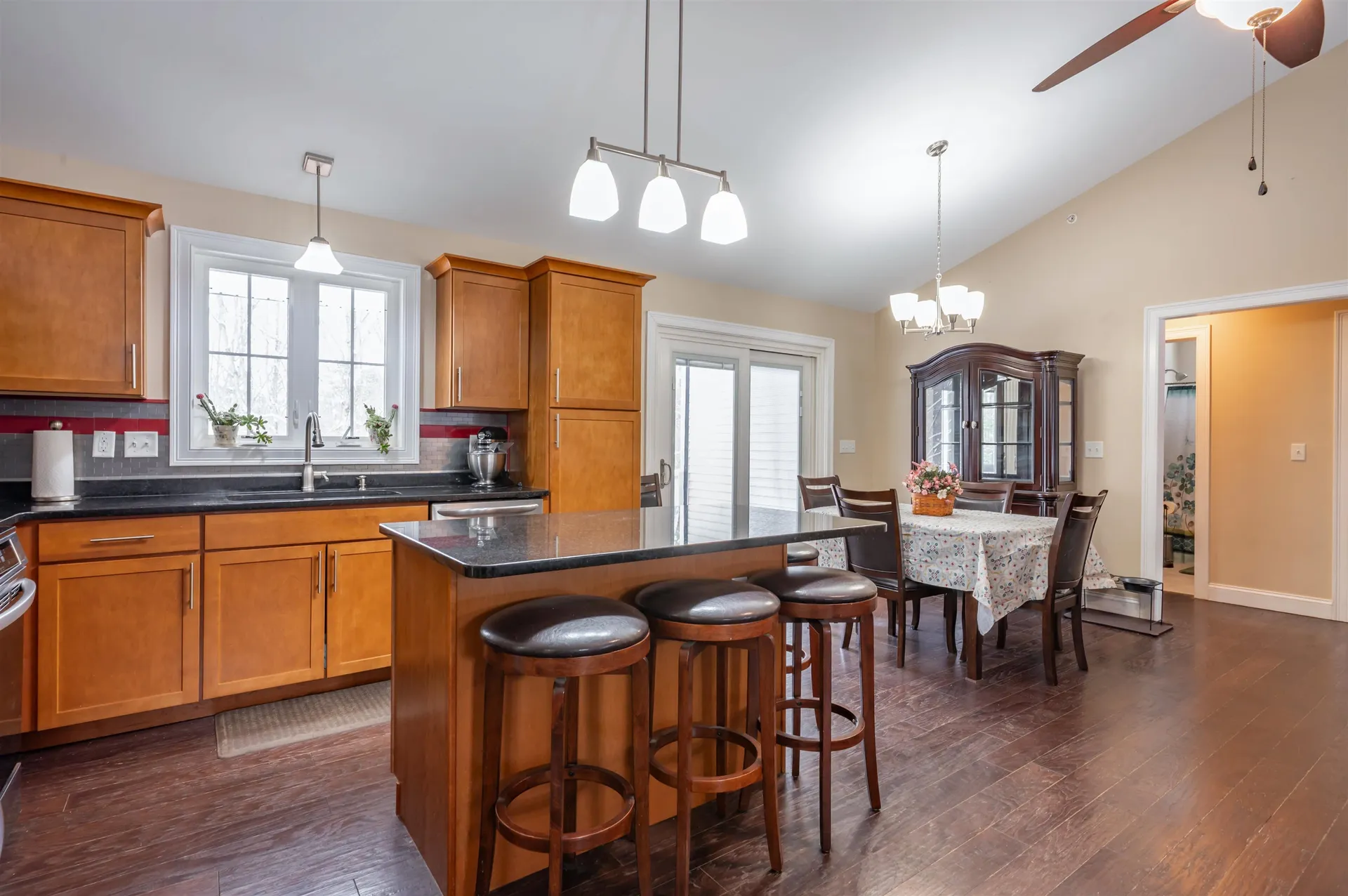 285 Cochran Hill Road New Boston NH 03070