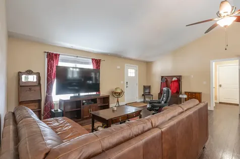 285 Cochran Hill Road New Boston NH 03070