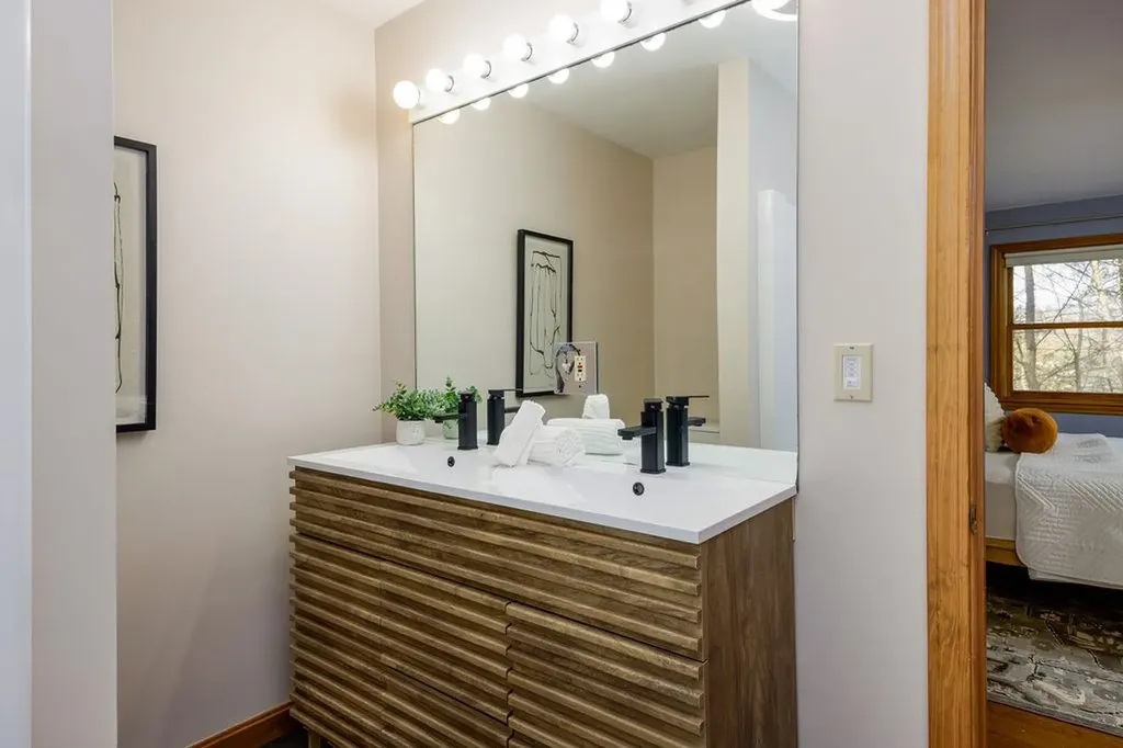 7 Birchbrook Street Hanover NH 03755