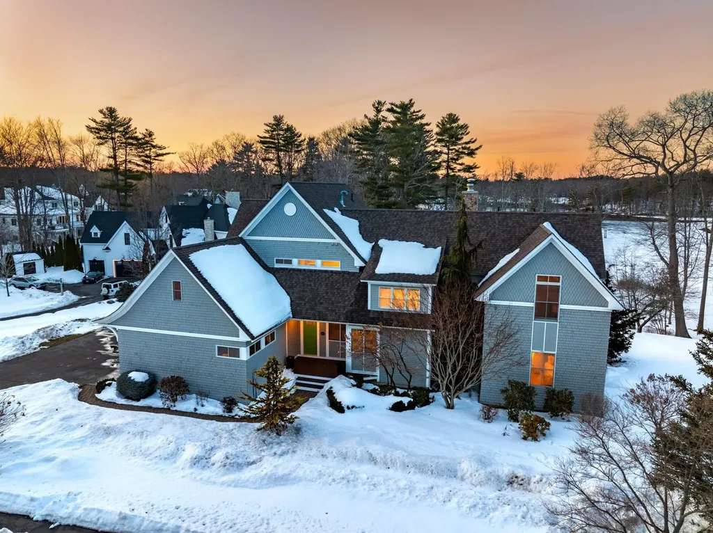 104 Odiorne Point Road Portsmouth NH 03801