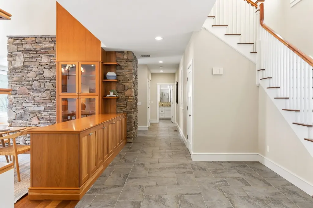 104 Odiorne Point Road Portsmouth NH 03801