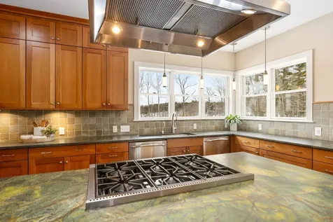 104 Odiorne Point Road Portsmouth NH 03801