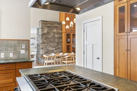 104 Odiorne Point Road Portsmouth NH 03801