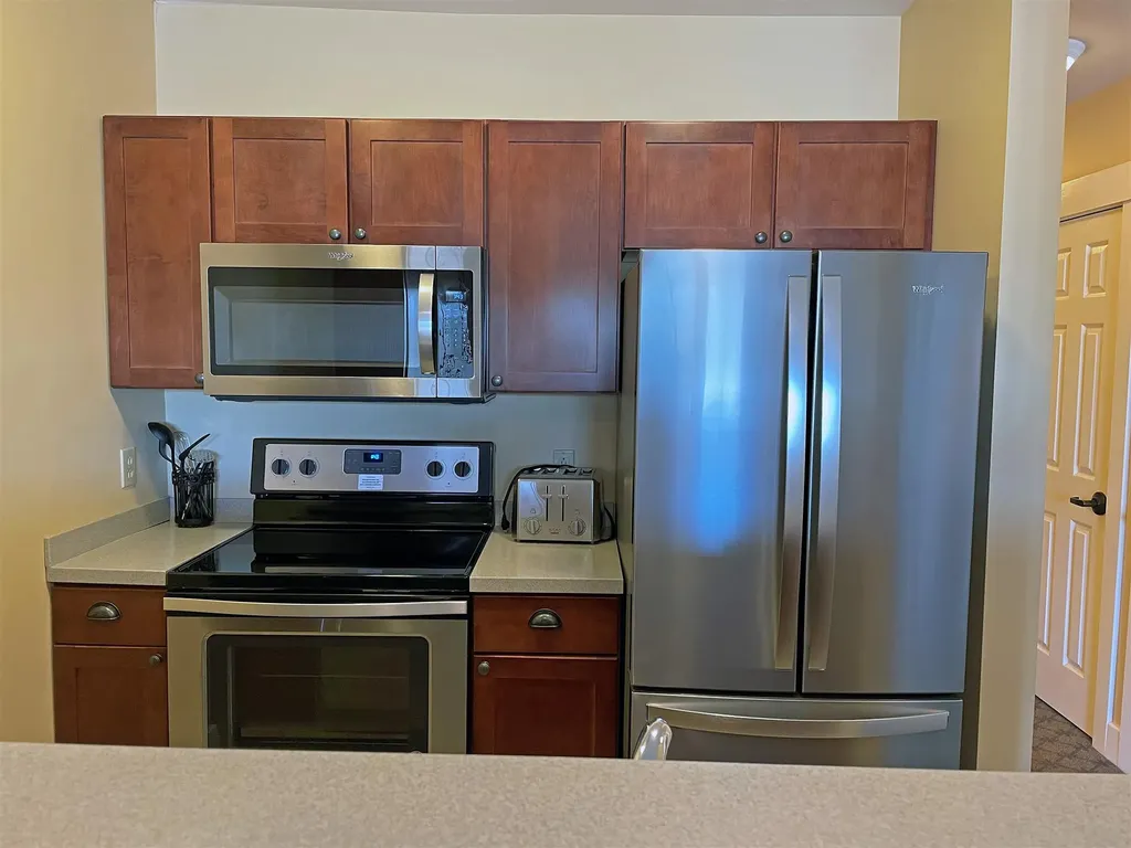 264/266 Qtr. I V Jackson Gore Inn Ludlow VT 05149