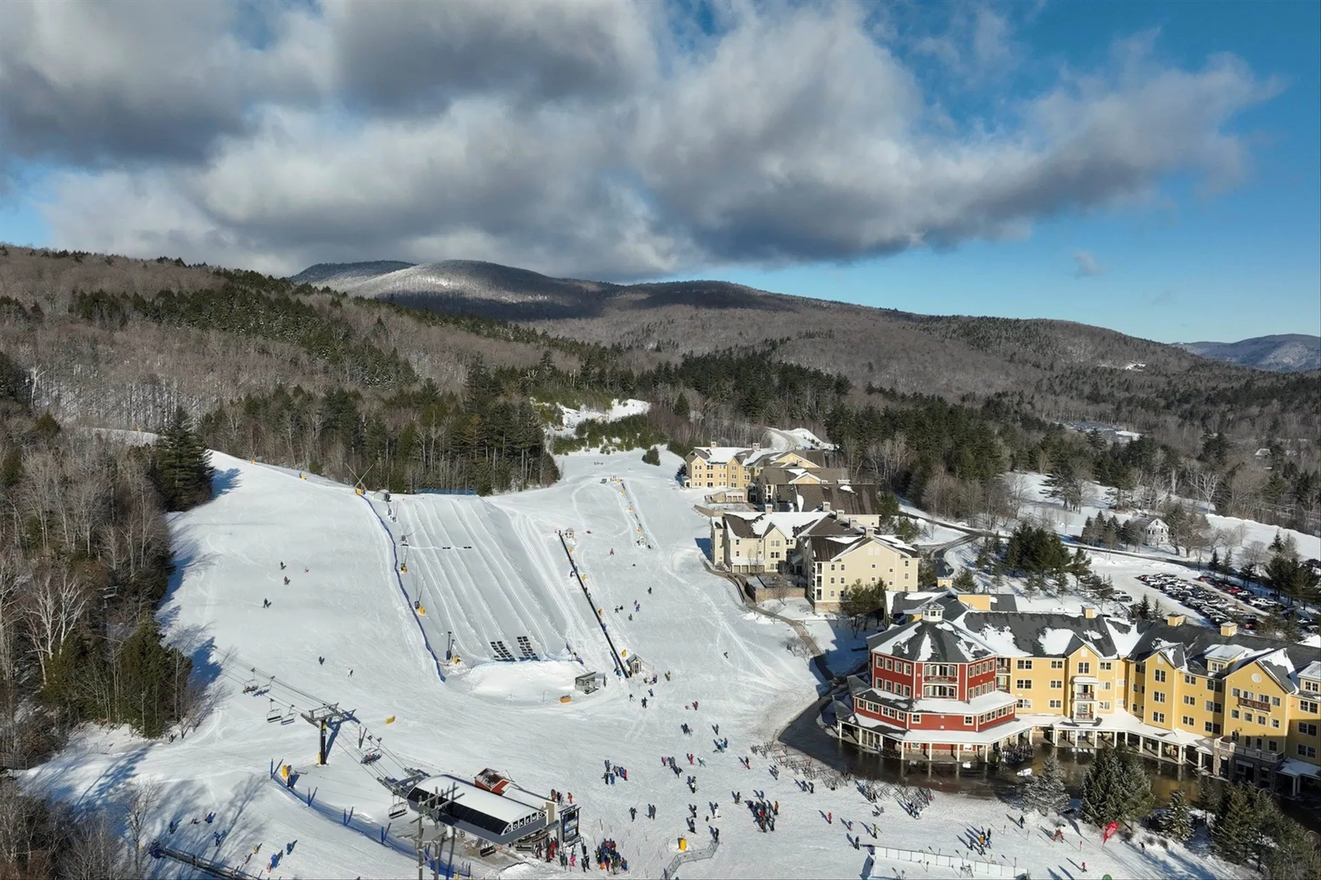 264/266 Qtr. I V Jackson Gore Inn Ludlow VT 05149