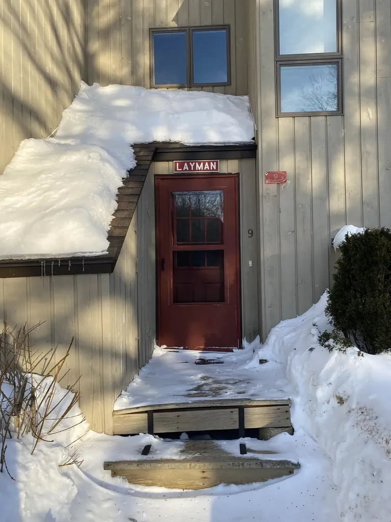 11 Hassey Bend Wilmington VT 05363