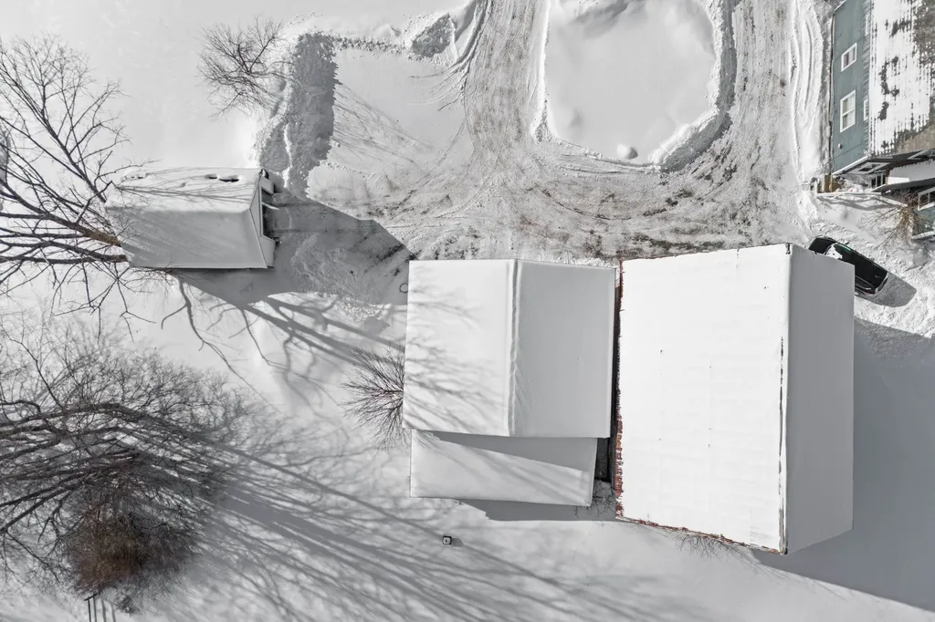 31 High Street Sunapee NH 03782