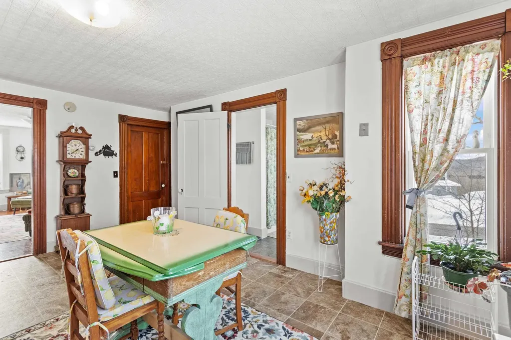 31 High Street Sunapee NH 03782