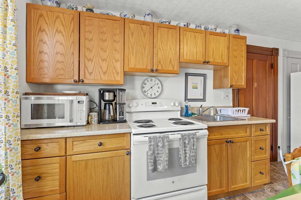 31 High Street Sunapee NH 03782