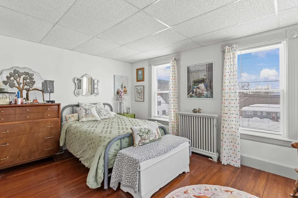 31 High Street Sunapee NH 03782