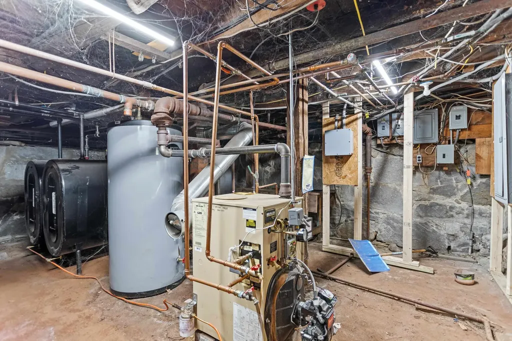 31 High Street Sunapee NH 03782