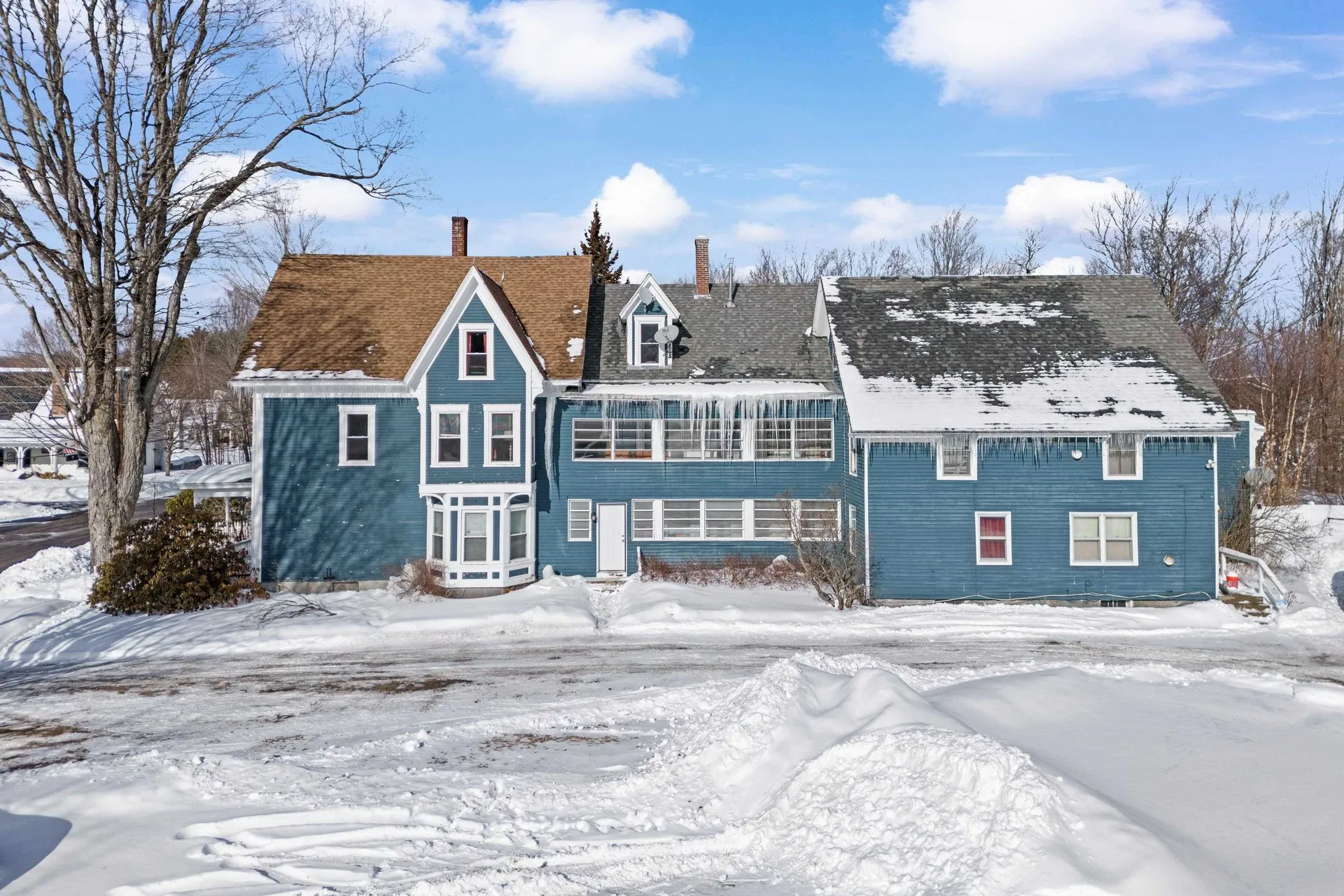 31 High Street Sunapee NH 03782