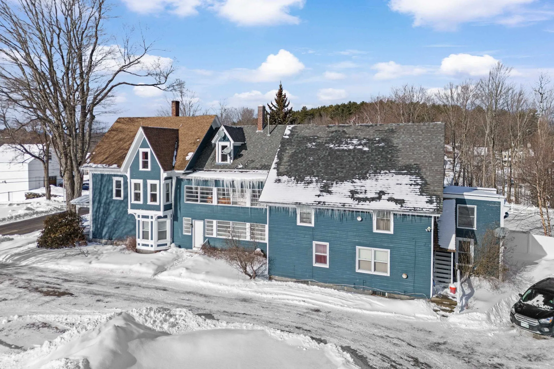 31 High Street Sunapee NH 03782