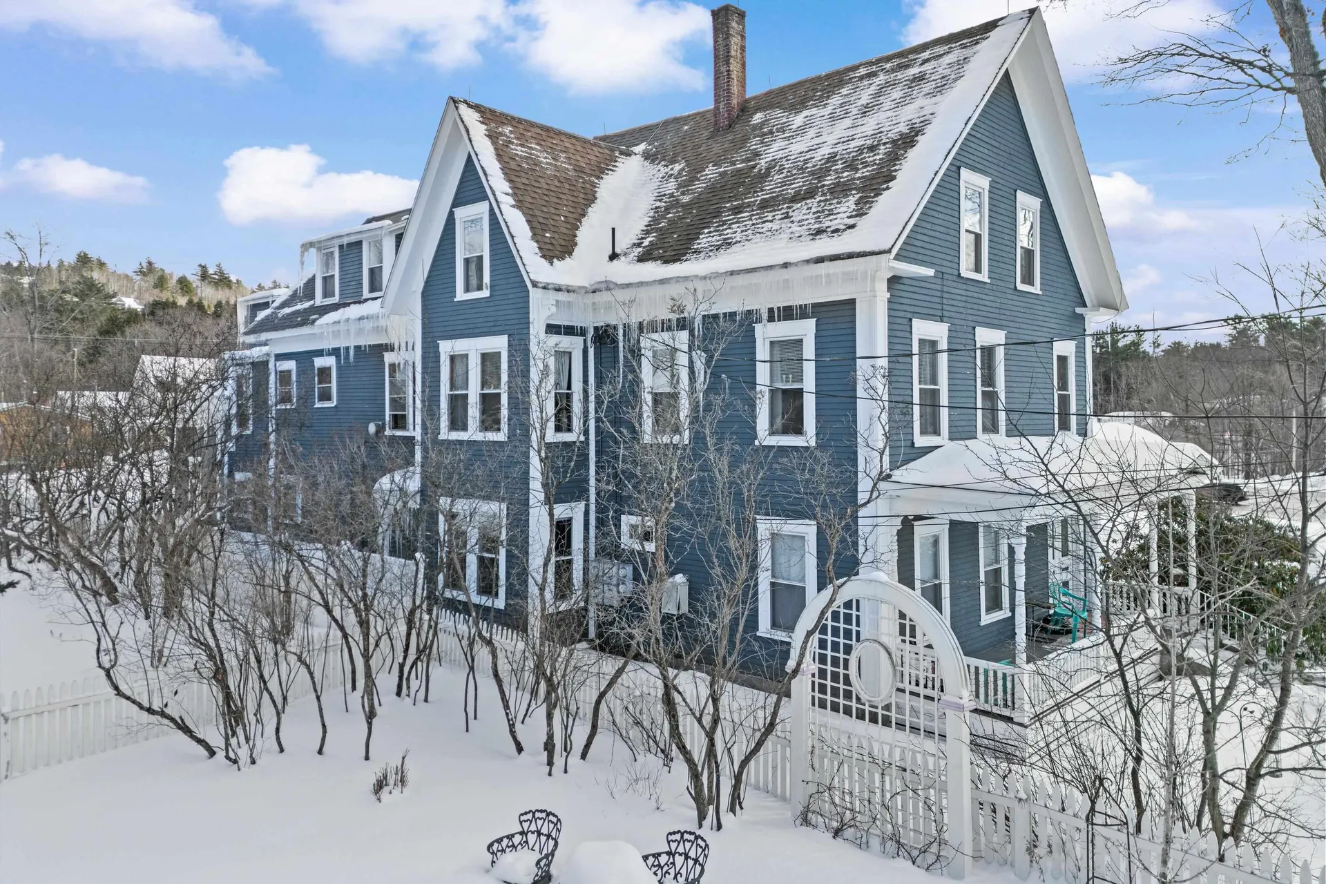 31 High Street Sunapee NH 03782