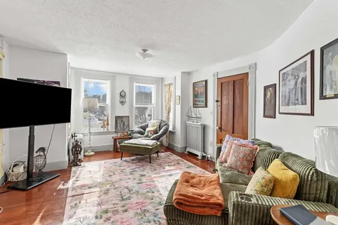 31 High Street Sunapee NH 03782