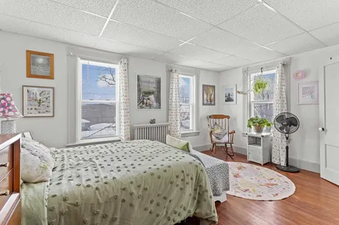 31 High Street Sunapee NH 03782