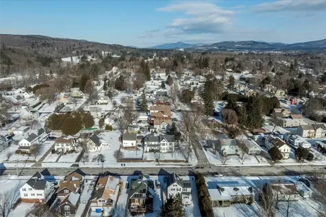 122 Oak Street Rutland City VT 05701