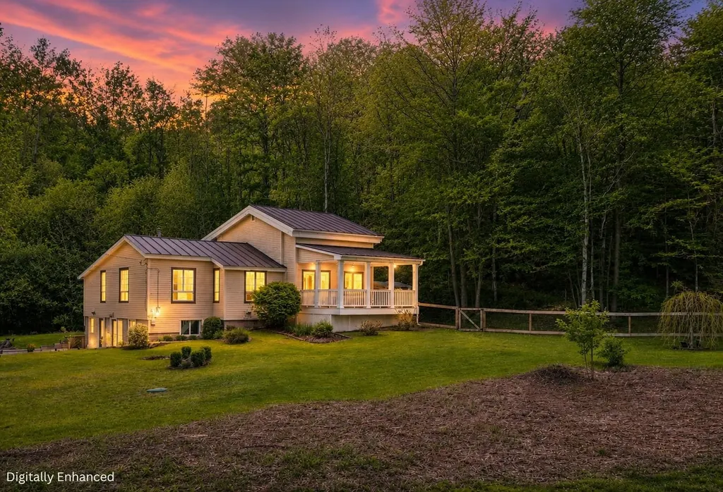 11 Lamore Road Essex VT 05452