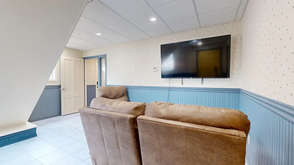 11 Lamore Road Essex VT 05452