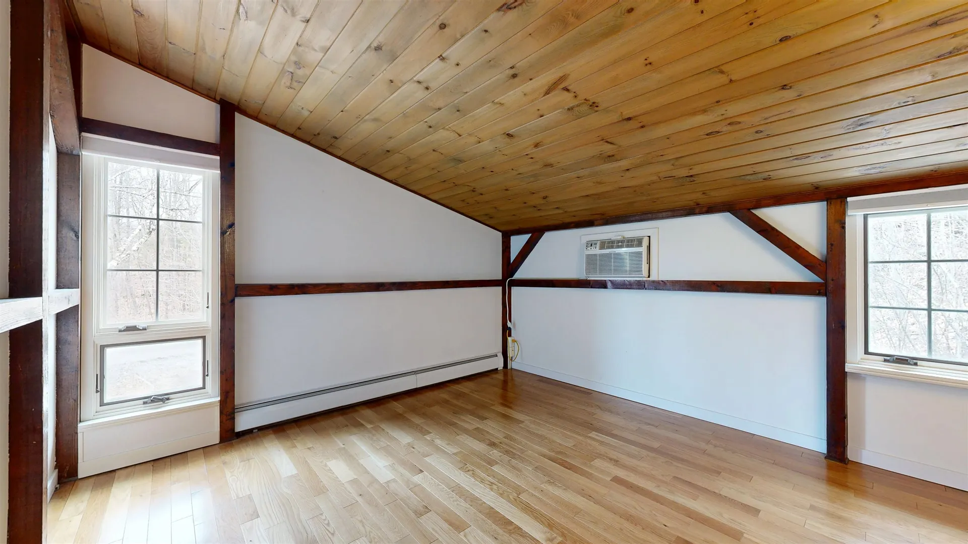 11 Lamore Road Essex VT 05452