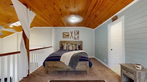 11 Lamore Road Essex VT 05452