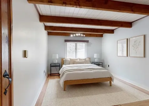 11 Lamore Road Essex VT 05452