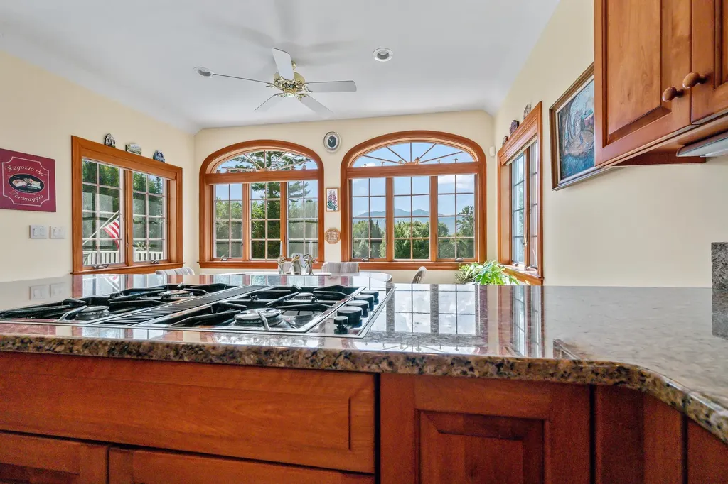 54 Woodbine Lane Franconia NH 03580