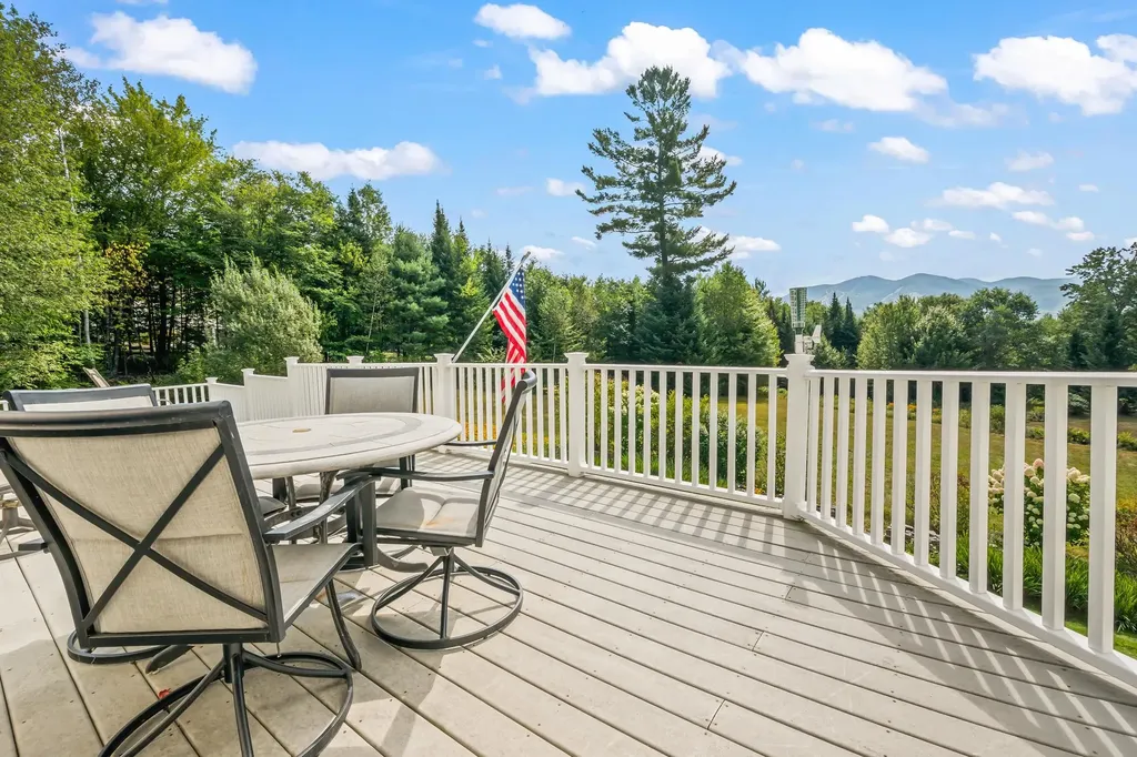 54 Woodbine Lane Franconia NH 03580