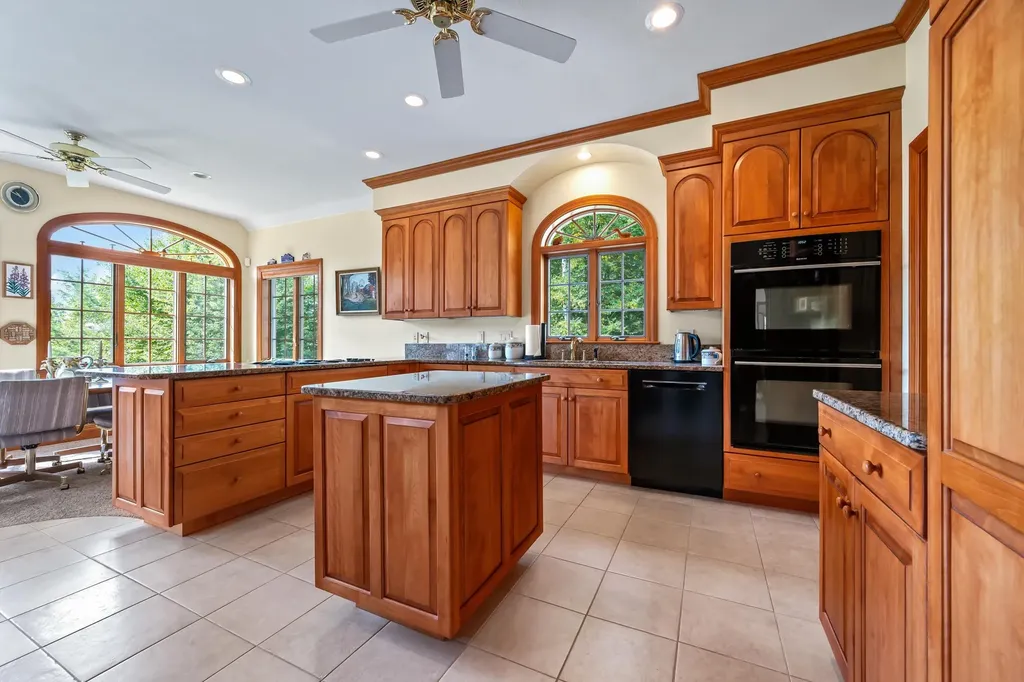 54 Woodbine Lane Franconia NH 03580