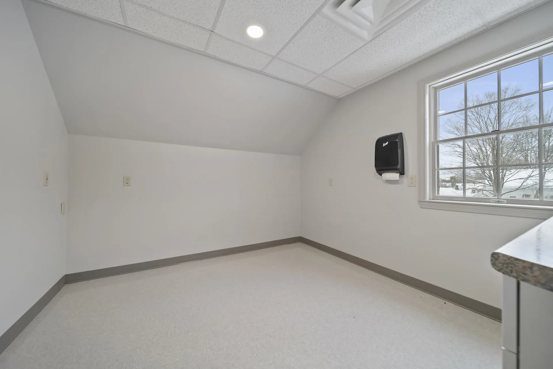89 South Mast Street Goffstown NH 03045