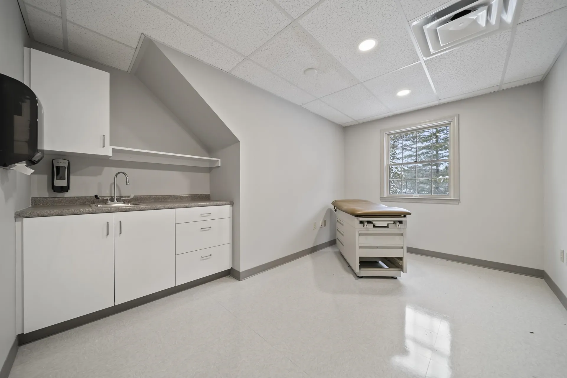 89 South Mast Street Goffstown NH 03045