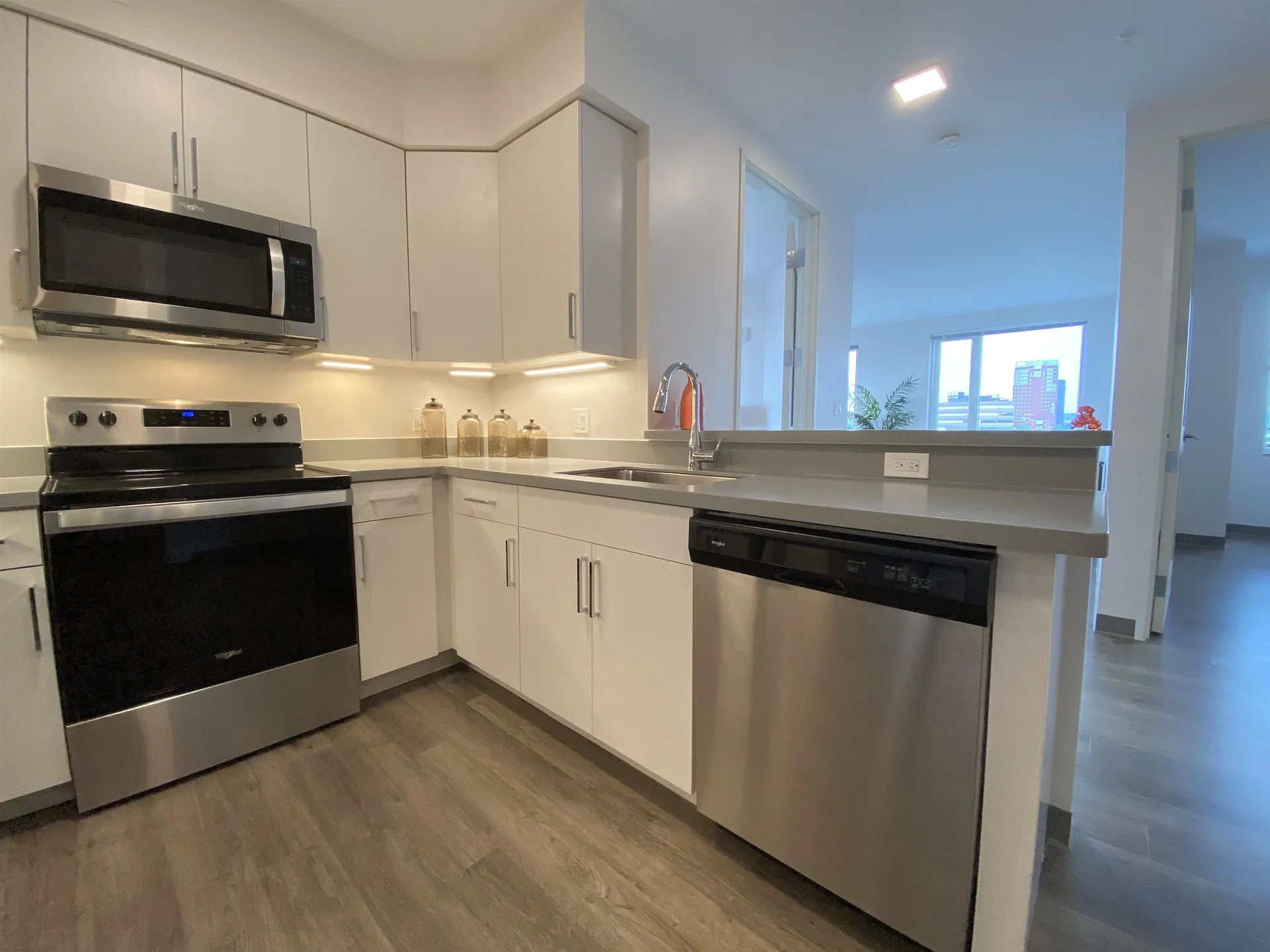 409 Elm Street Manchester NH 03101