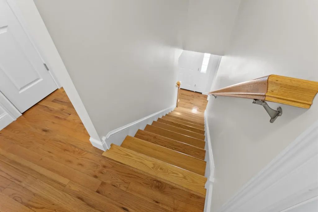 9 Maple Avenue Goffstown NH 03045