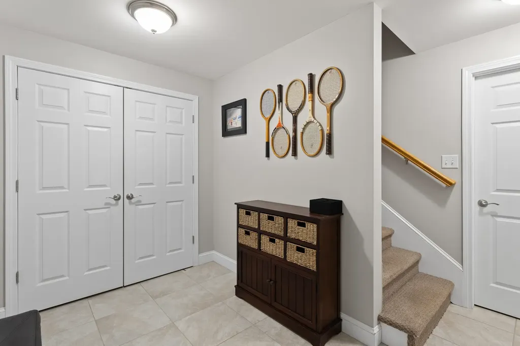 9 Maple Avenue Goffstown NH 03045