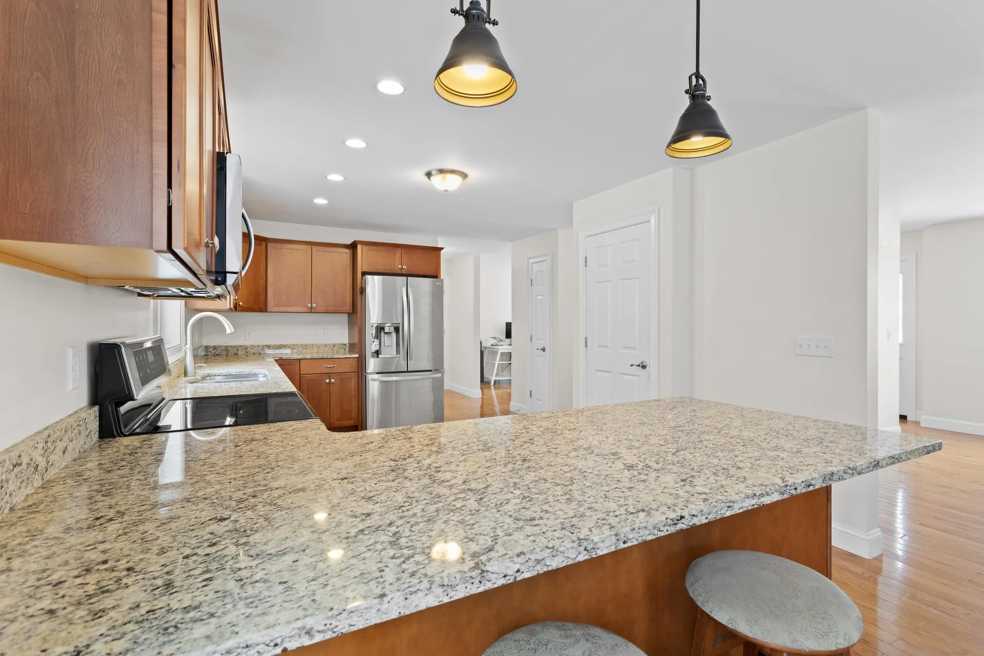 9 Maple Avenue Goffstown NH 03045