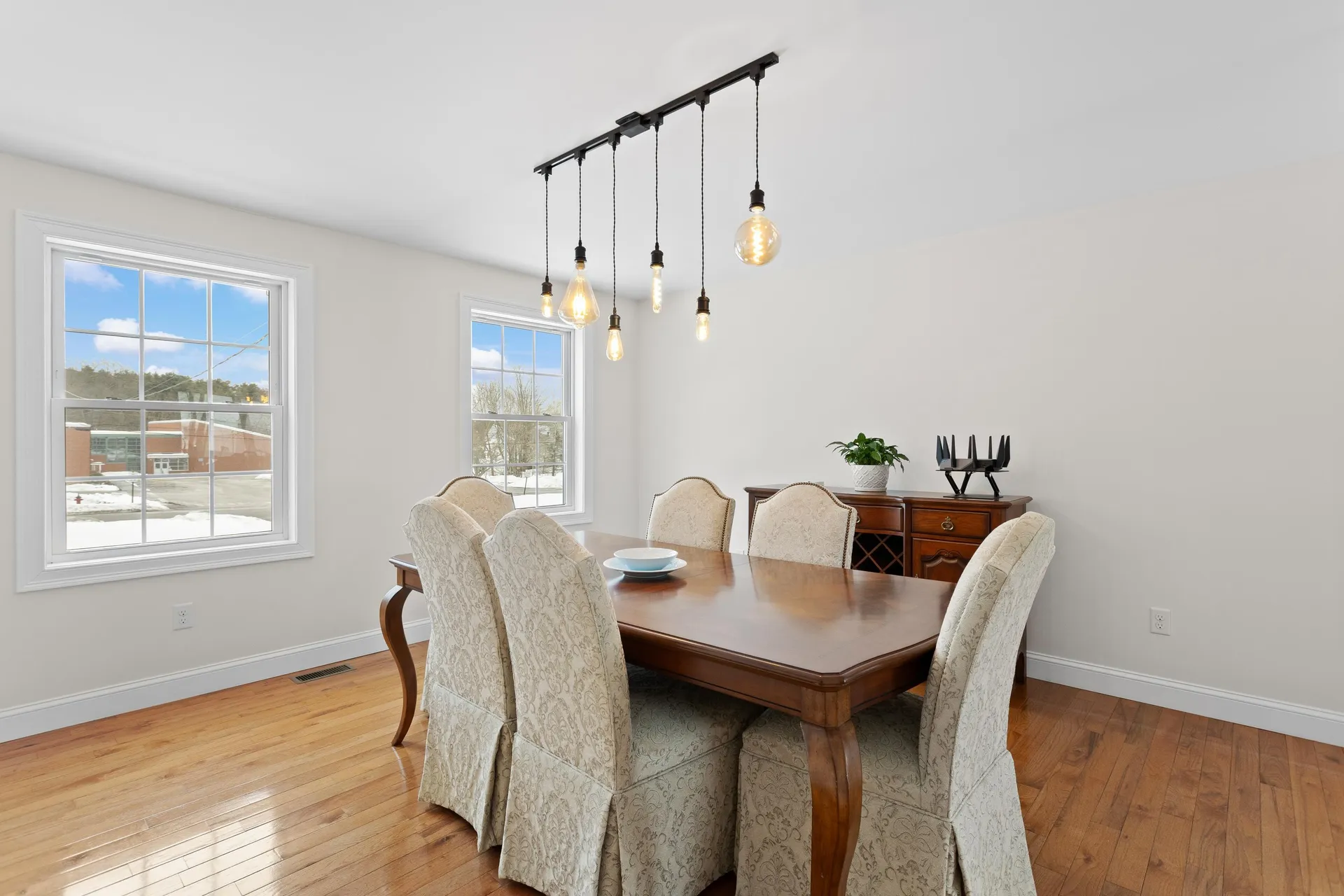 9 Maple Avenue Goffstown NH 03045