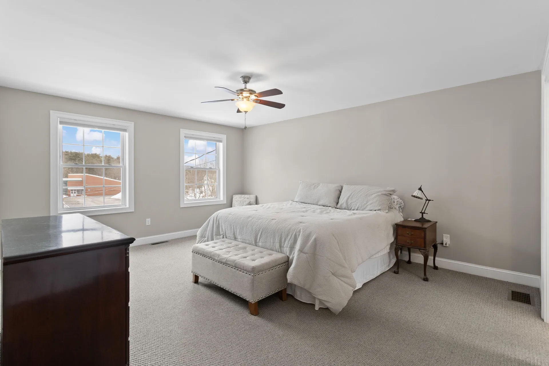 9 Maple Avenue Goffstown NH 03045