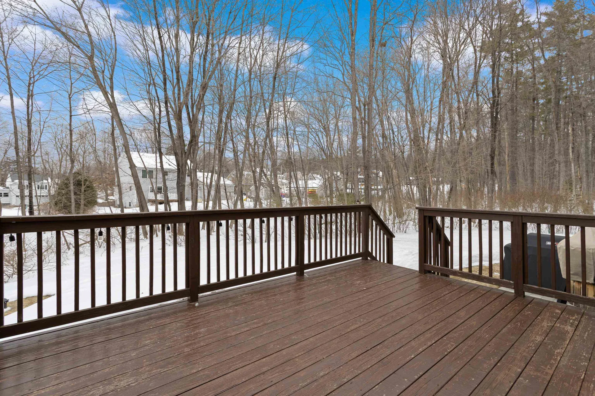 9 Maple Avenue Goffstown NH 03045